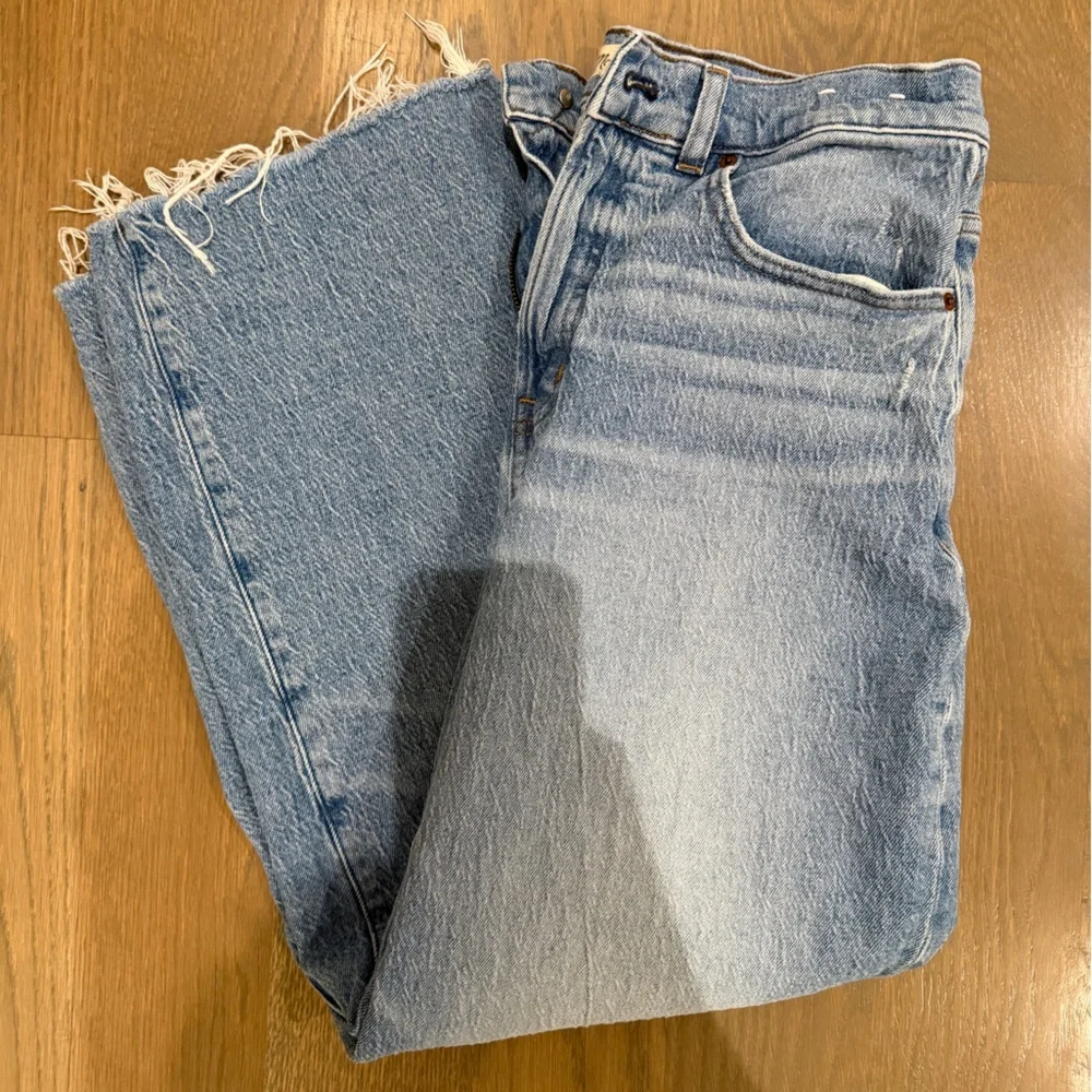 Madewell The Perfect Vintage Wide-Leg Crop Jean in Hallstead Wash - Picture 7 of 9